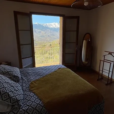 Avec Vue Panoramique Sur Les Montagnes Villa