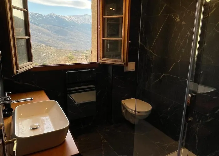 Avec Vue Panoramique Sur Les Montagnes Villa Corscia