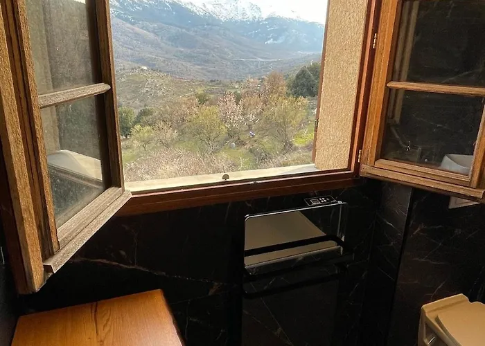 Avec Vue Panoramique Sur Les Montagnes Corscia